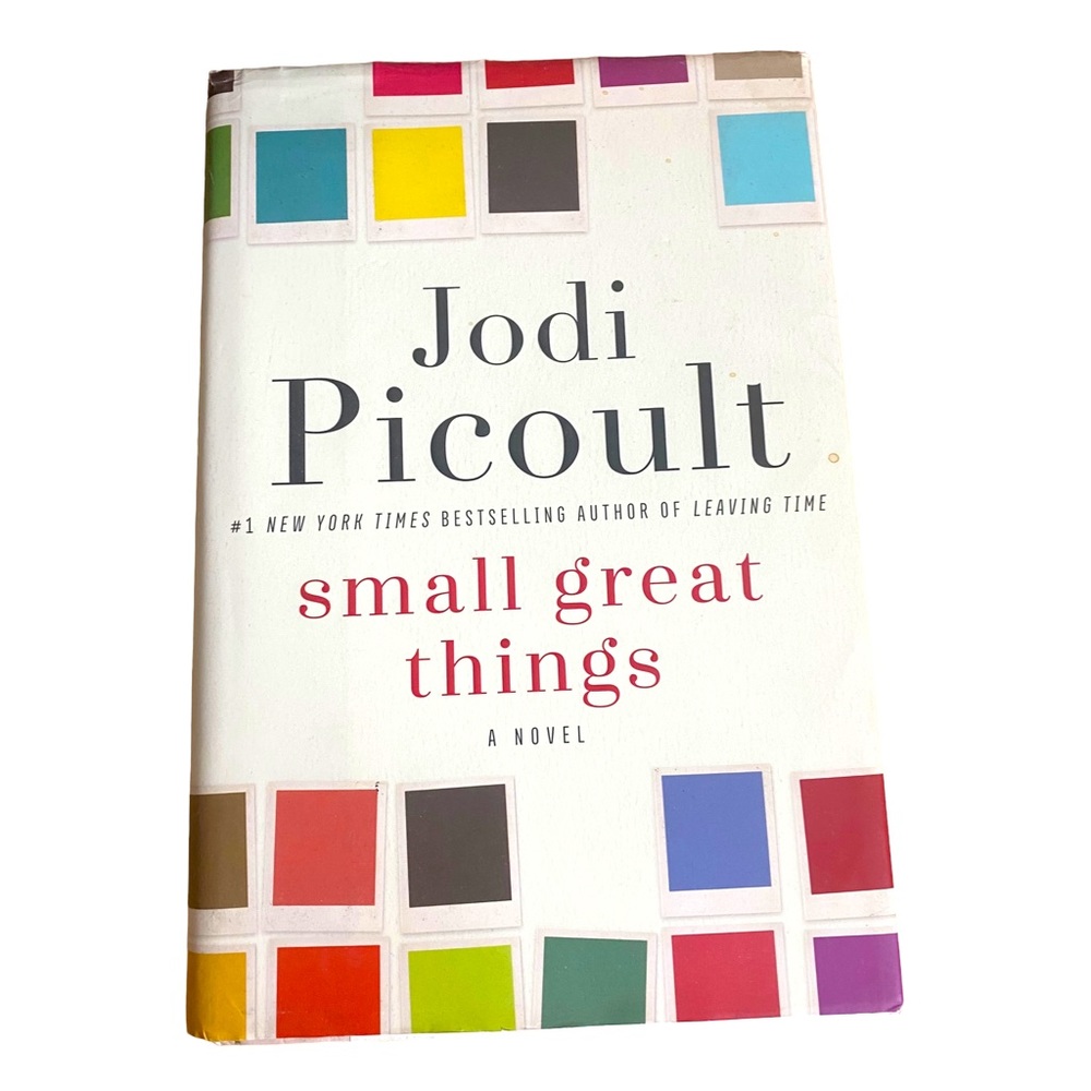 Book by Jodi Picoult - Small Great Things hardcover